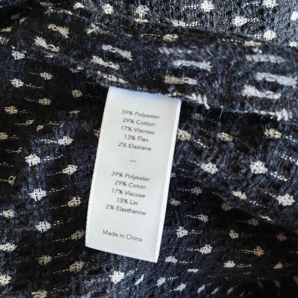 ELIZABETH and JAMES Cape XS/S - Picture 8 of 9